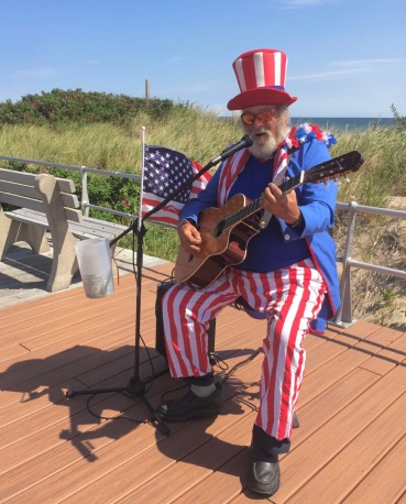 Playing and singing on the Ocean Grove Boardwalk 9/11/16 By Lee Morgan of OF ©